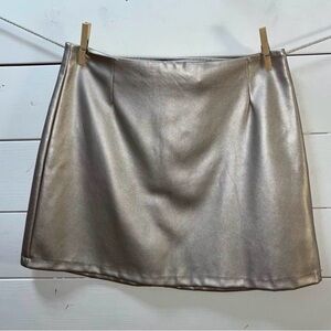 DYNAMITE Gold Metallic Mini Skirt Size M. NWT